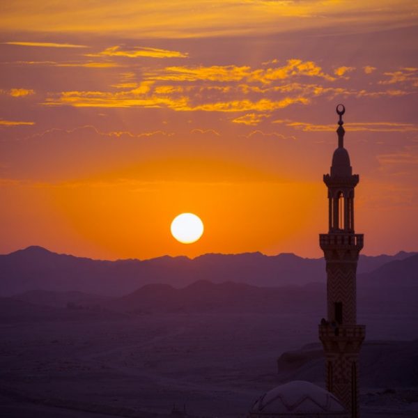 sunset-desert-with-muslim-mosque-foreground-min